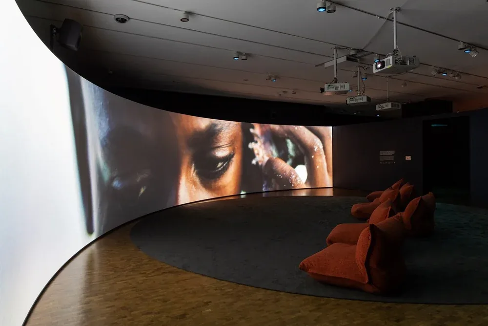 Arif at Munch Museum Zanzibar documentary still